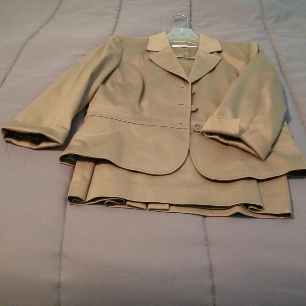 2 PC woman suit